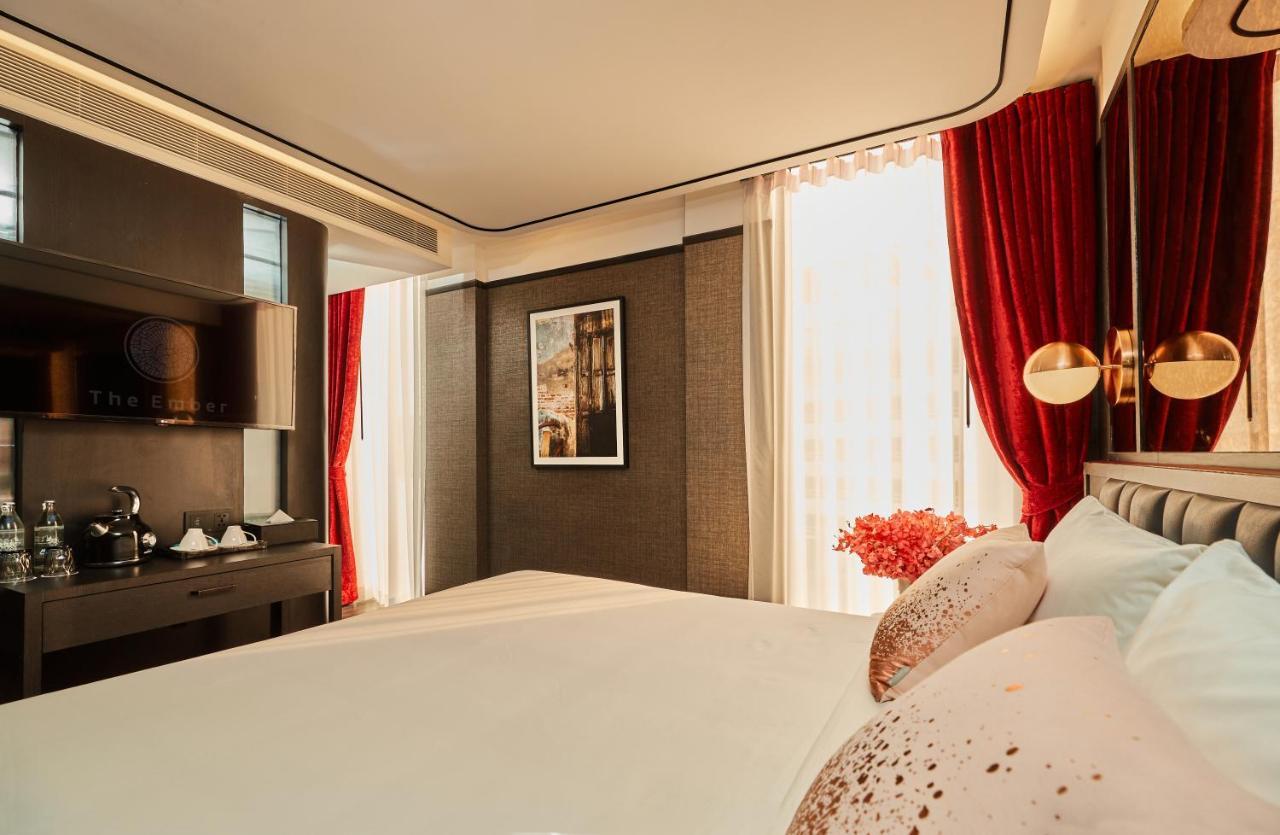 The Gravitique Hotel Khaosan Bangkok Exterior photo