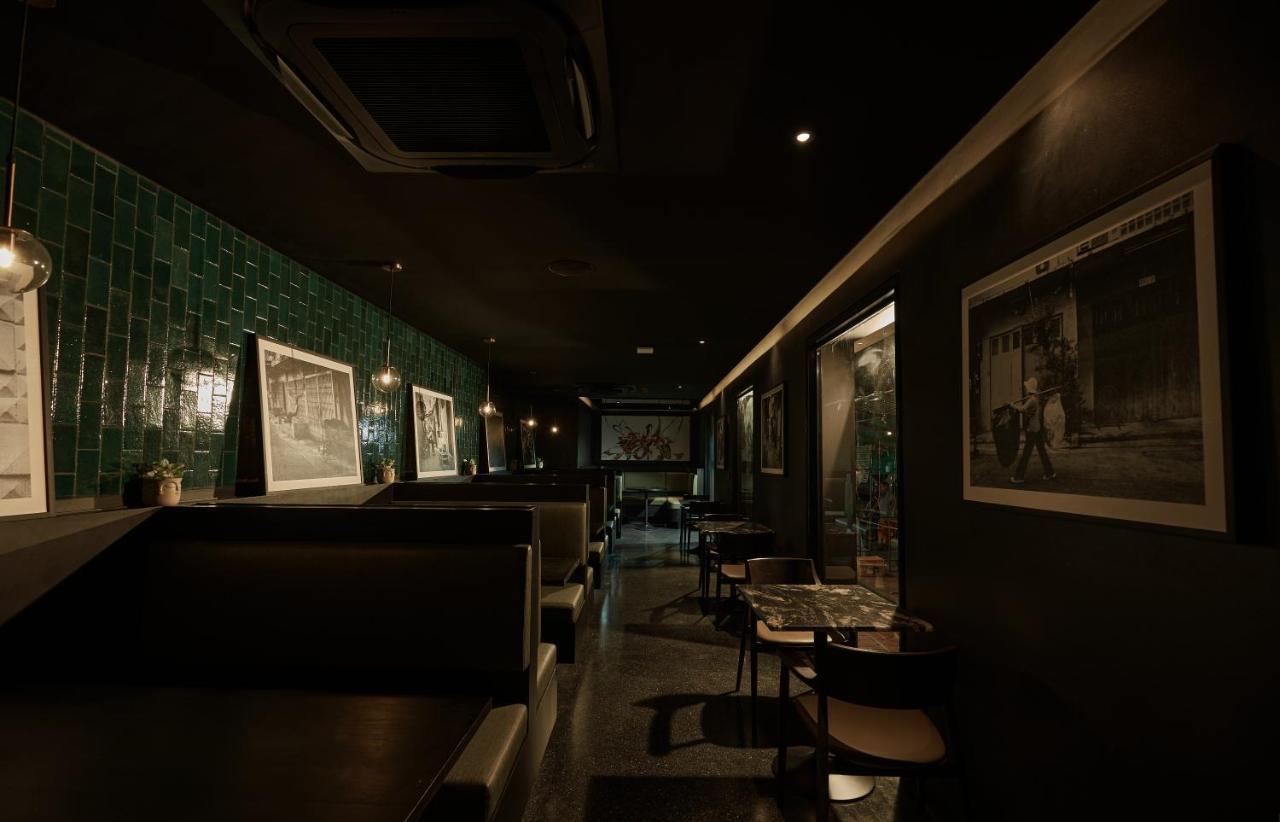 The Gravitique Hotel Khaosan Bangkok Exterior photo