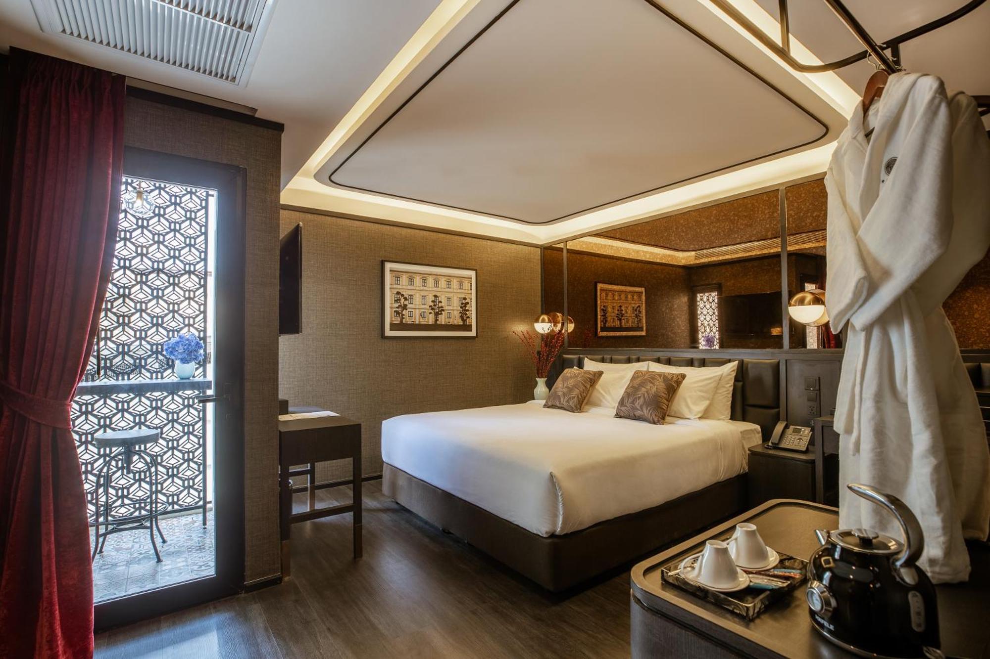 The Gravitique Hotel Khaosan Bangkok Exterior photo