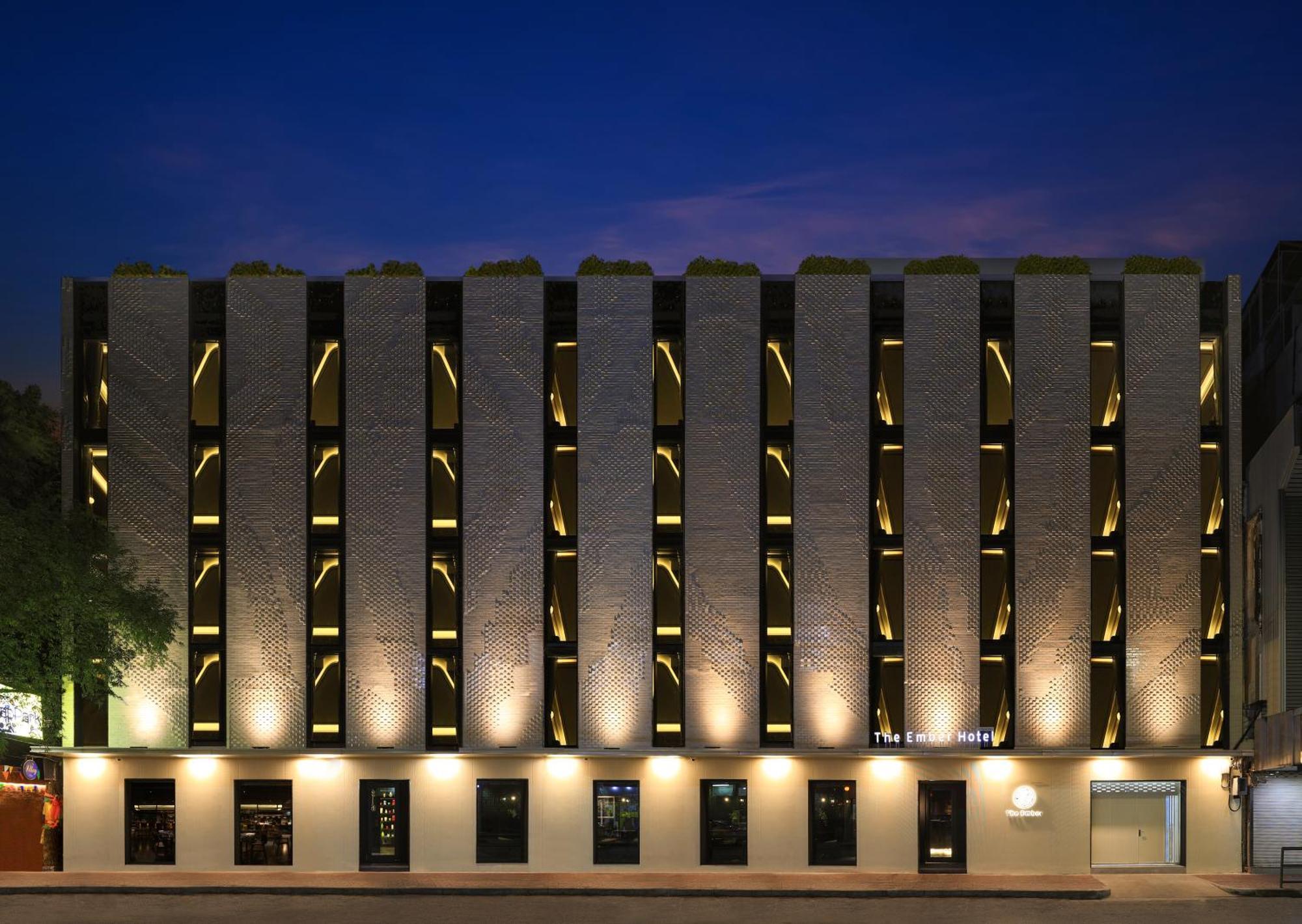 The Gravitique Hotel Khaosan Bangkok Exterior photo